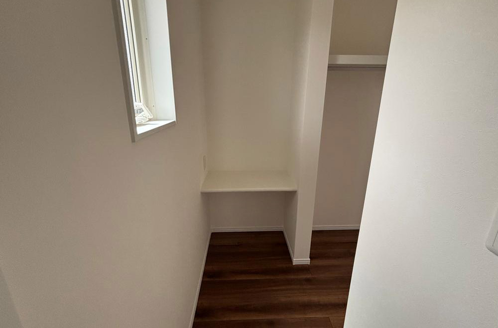 新築戸建て　柏原3丁目　WIC/洋室約7.5帖