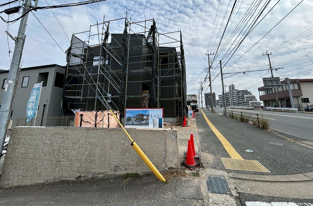 新築戸建て　花見東1丁目　前面道路を含む現地写真/1号地