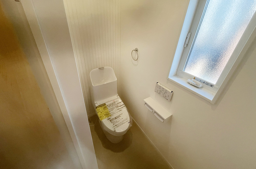 新築戸建て　牧1丁目　トイレ/2号地