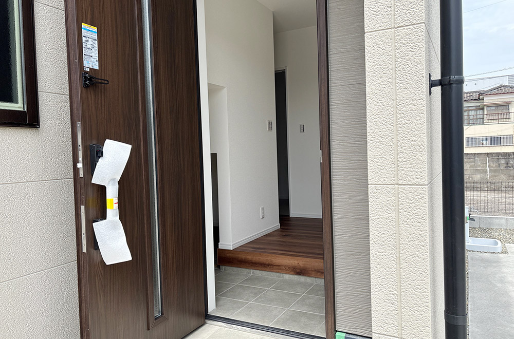 新築戸建て　南津留/玄関