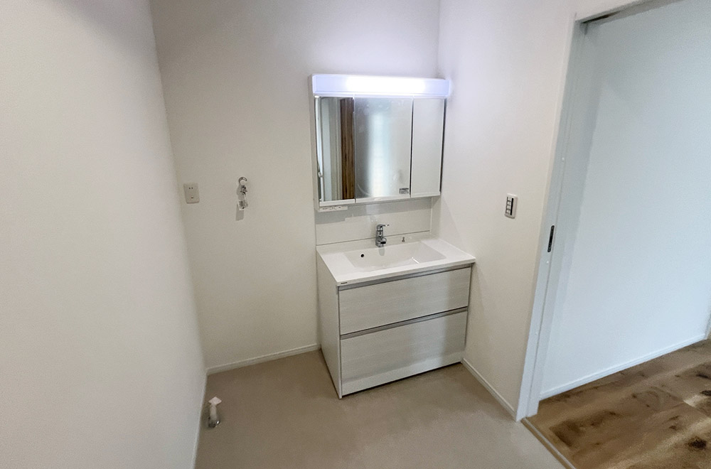 新築戸建て　横田2丁目洗面化粧台