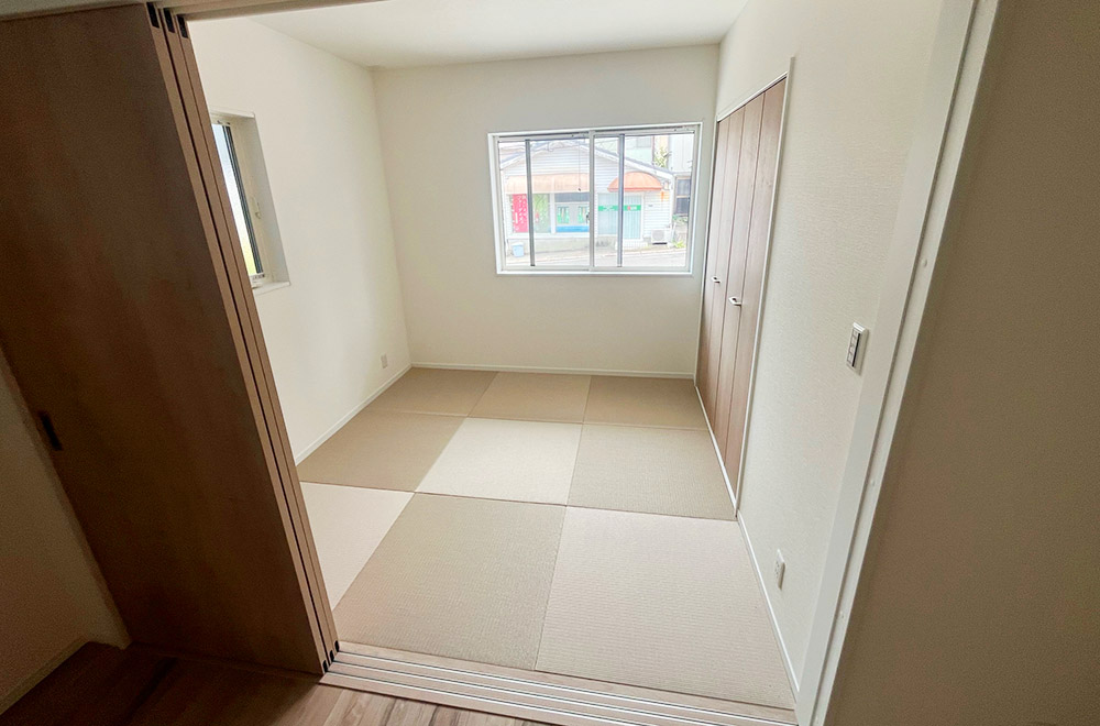 新築戸建て　リビング横の和室