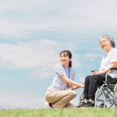 太陽光発電で変わる施設運営！介護施設・老人ホームが選ぶこれからのエネルギー戦略